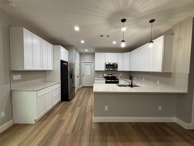 Building Photo - 1921 Ave A