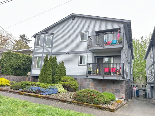 Foto del edificio - 1131 N 93rd St