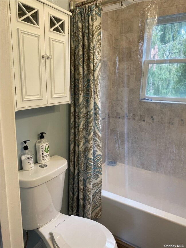 Building Photo - 26 Jupiter Rd