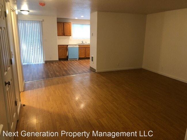 Building Photo - 3 br, 1.5 bath House - 1260 Bramblewood Ln