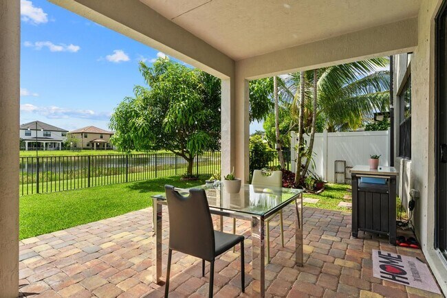 Foto del edificio - 5578 Sandbirch Wy