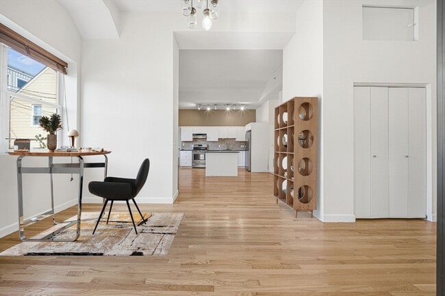 Foto del edificio - 156 Chelsea St