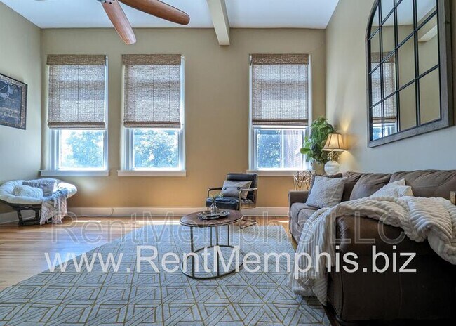 Foto del edificio - 519 S Edgewood St