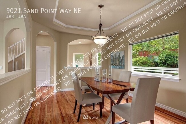 Building Photo - Sand Point 4bed 3.5 bath Home - 2 weeks re...