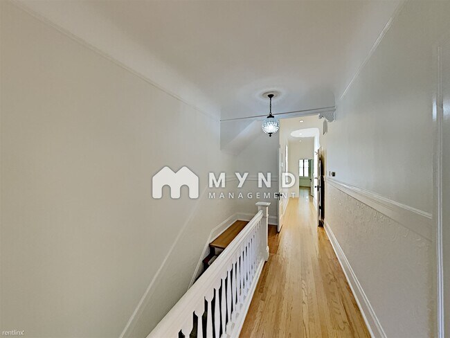 Building Photo - 2241 Leavenworth St