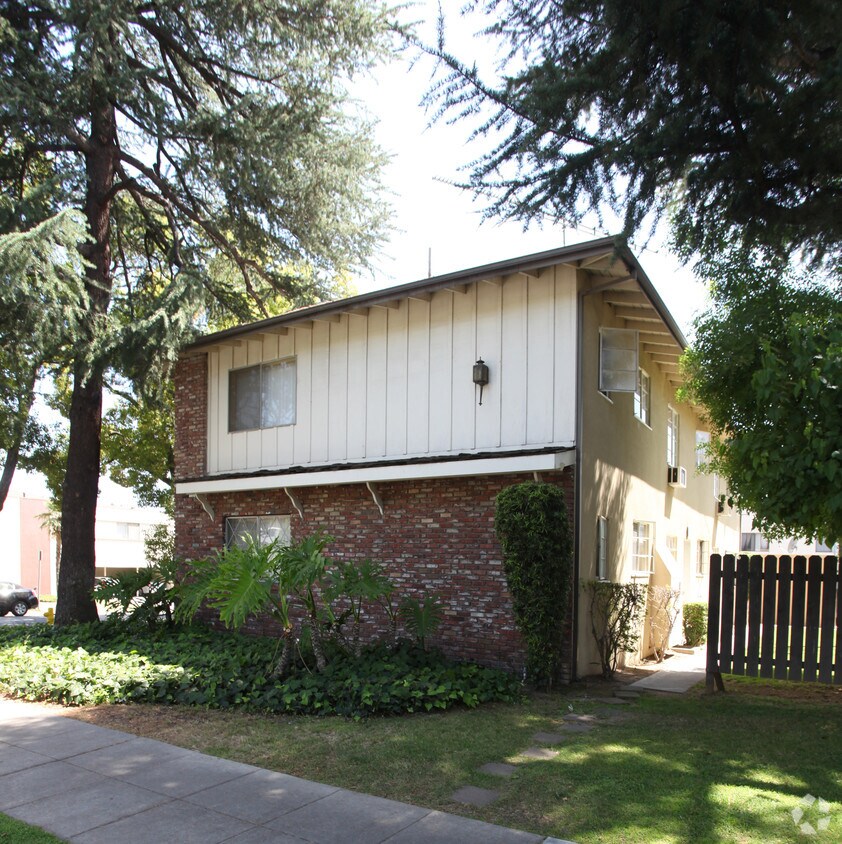 Foto del edificio - 5th &amp; Spazier