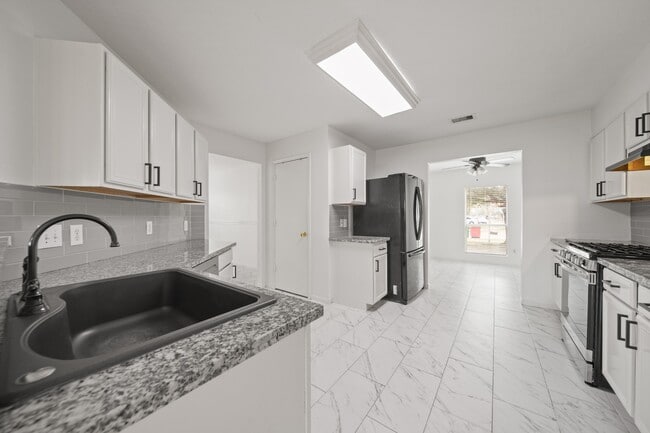 Building Photo - 20218 Ricewood Village Trail