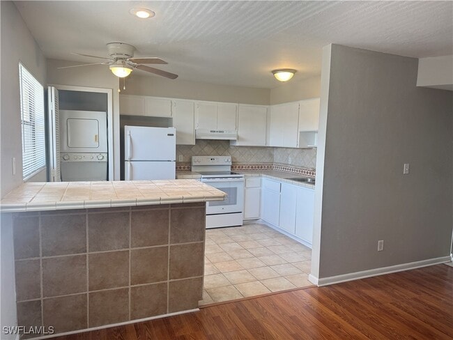 Building Photo - 4745 Orange Grove Blvd