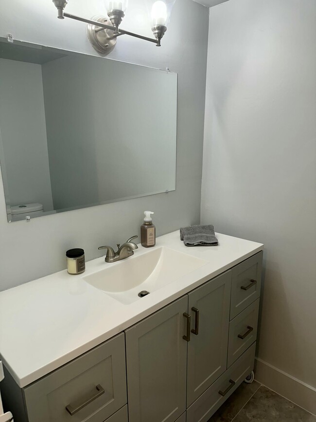 Foto del edificio - 2935 NE 163rd St