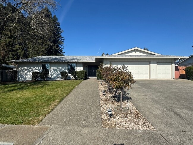 Building Photo - VAILABLE NOW! G O R G E O U S Single Story 3 Bed 2 Bath with Pool