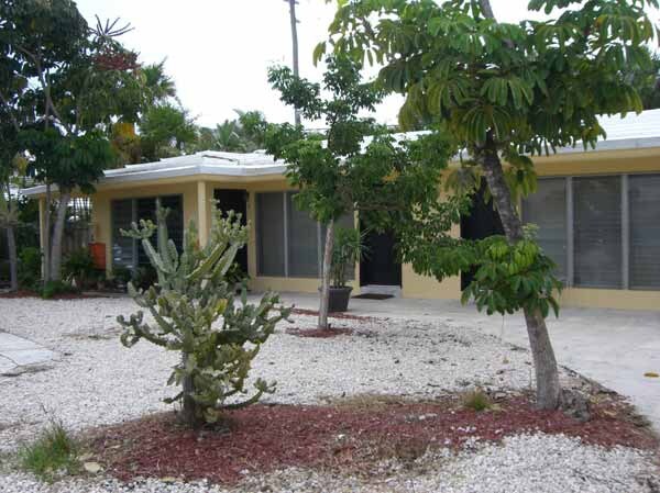 Building Photo - 2901 Middle River Dr