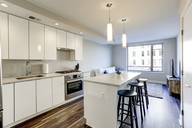 Stylish Logan Circle Condo with Premium Finishes & Unbeatable Location! - Stylish Logan Circle Condo with Premium Finishes & Unbeatable Location!