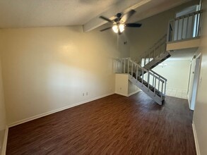 Building Photo - 8220 Governor Dr