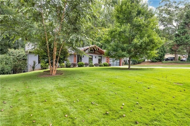 Building Photo - 225 Jayne Ellen Way