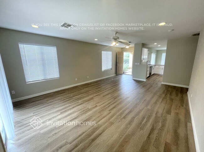 Foto del edificio - 2423 S 82nd Ln