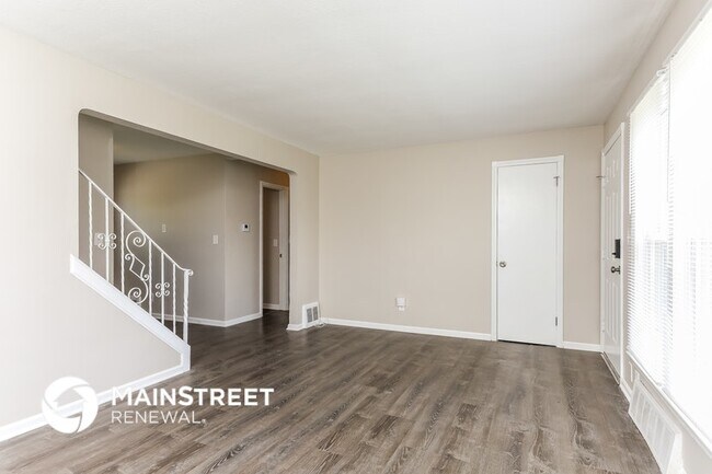Foto del edificio - 339 E 308th St