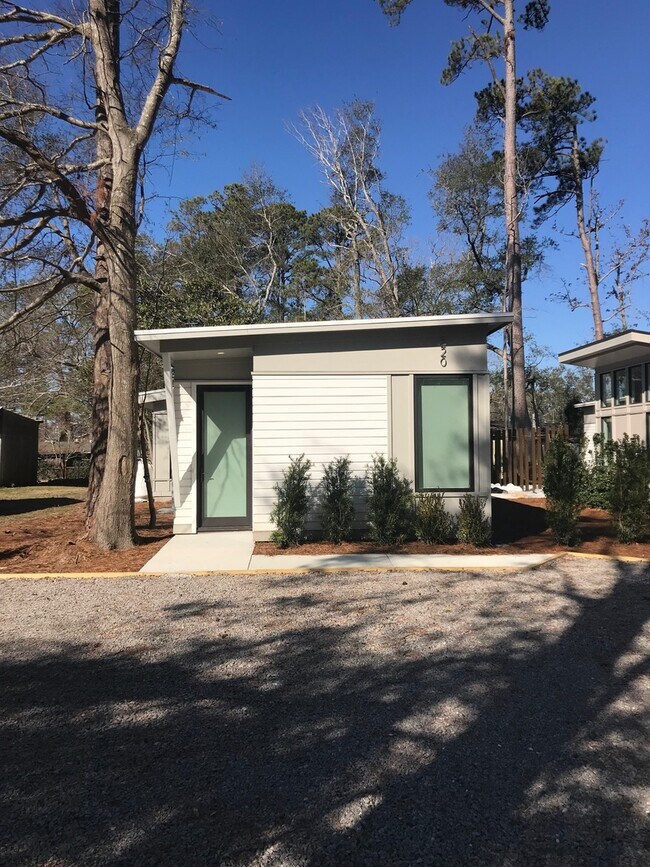 Building Photo - Custom Architectual Home