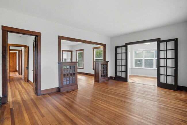 Foto del edificio - 1719 N Marquette St