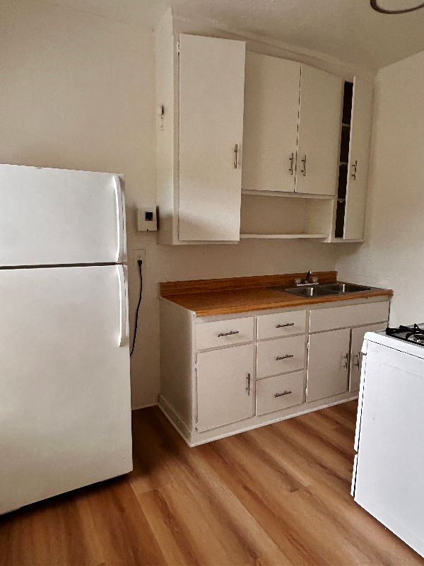 Foto del edificio - 962 Wilton Pl