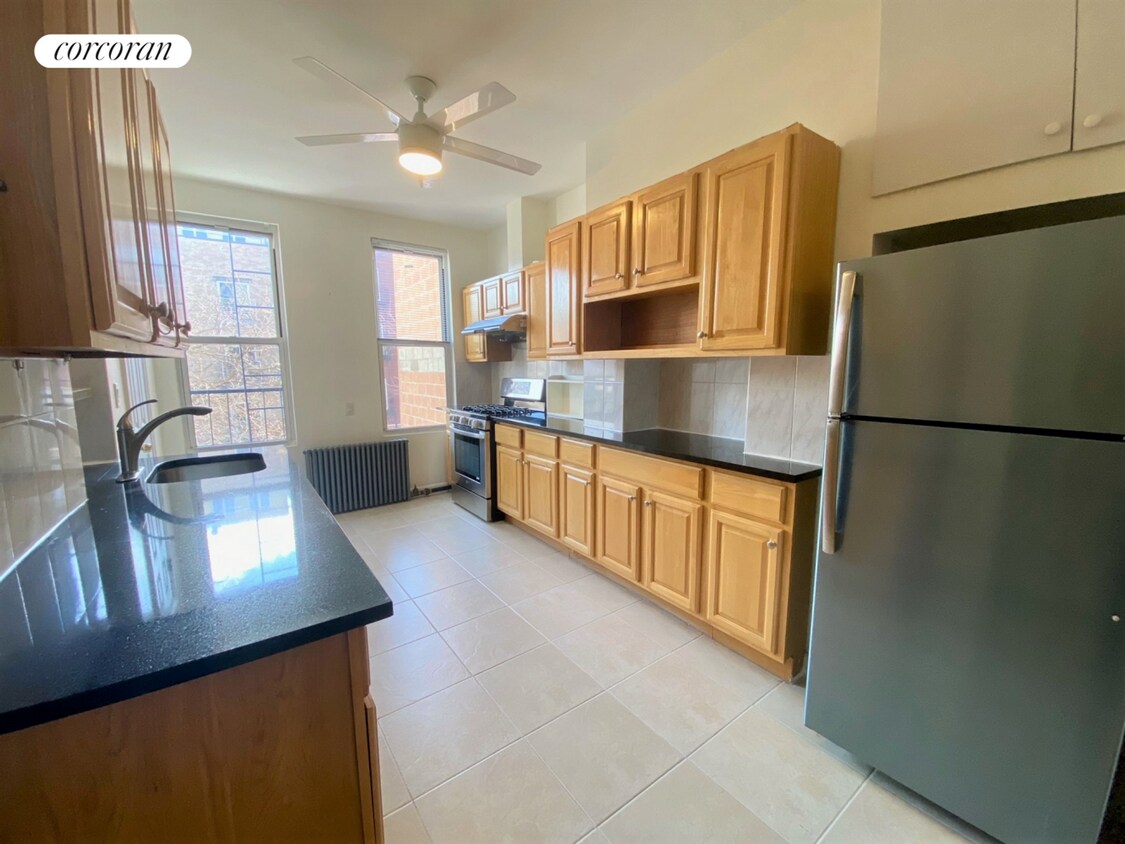 Foto principal - 150 Skillman Ave