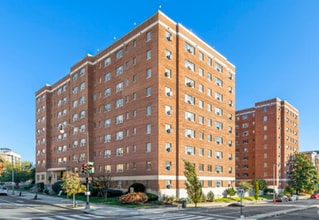 Interior Photo - State House Apartments
