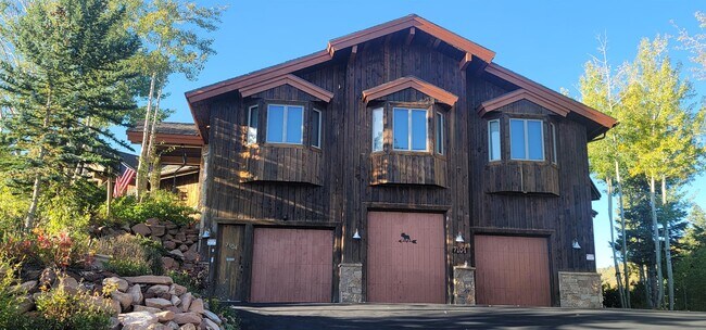 Photo - 7104 Canyon Dr House