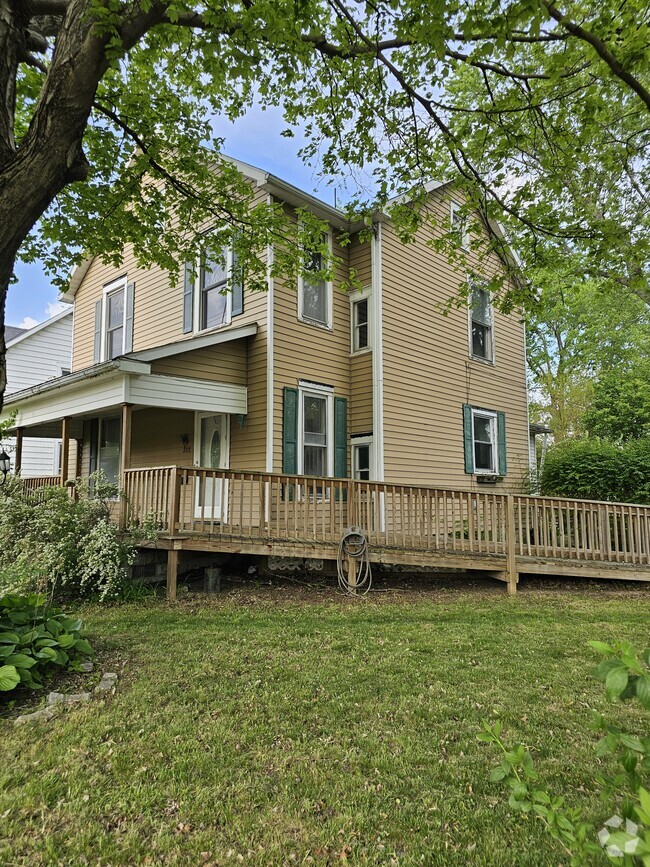 Building Photo - 312 S Nichols Ave