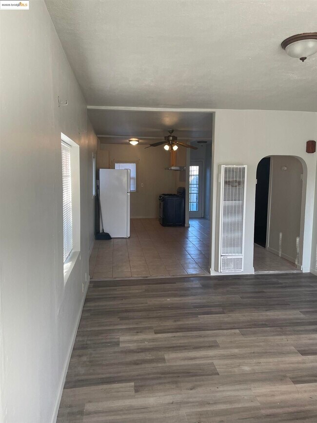 Foto del edificio - 3525 Bissell Ave