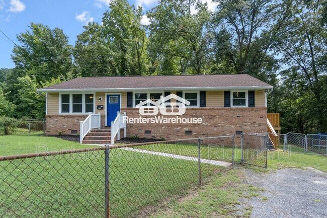 Building Photo - 410 Round Top Ave