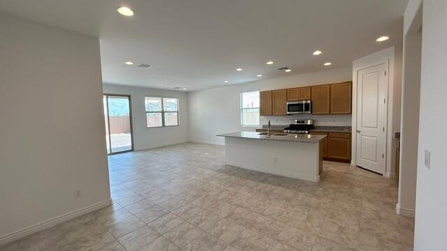 Building Photo - 25135 N 172nd Dr