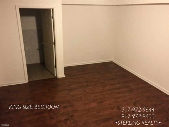 Building Photo - 2318 30th Dr