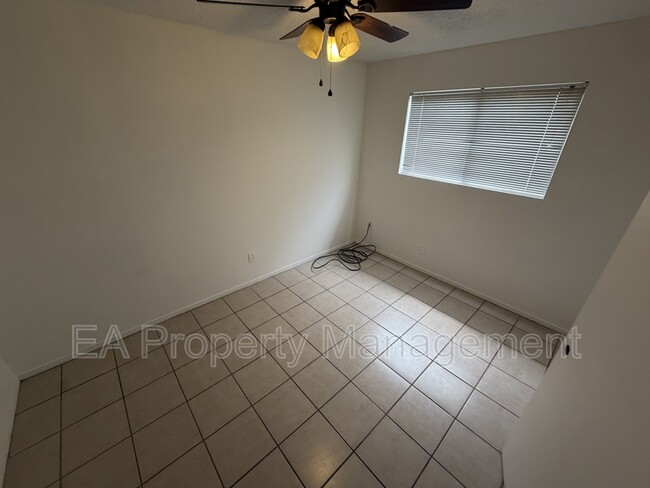 Building Photo - 10108 Comanche Rd NE