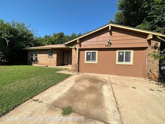 Building Photo - 4 br, 1.5 bath House - 4909 S Briarwood Dr
