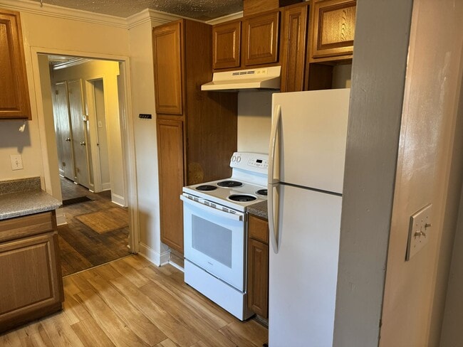 Foto del edificio - 115 Kenneth Blvd