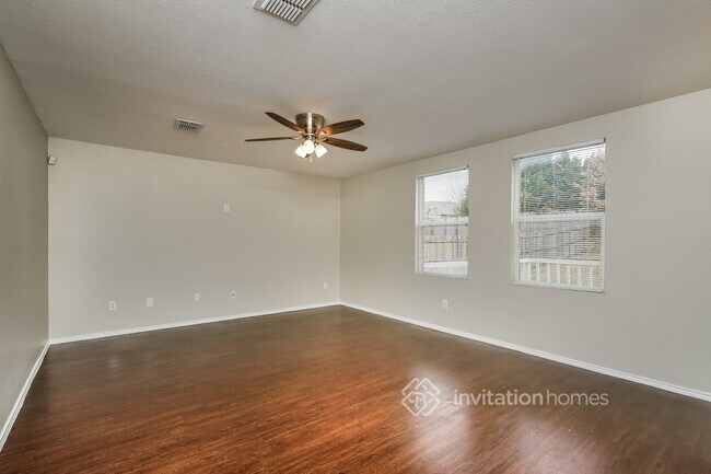 Building Photo - 6021 English Saddle Ln