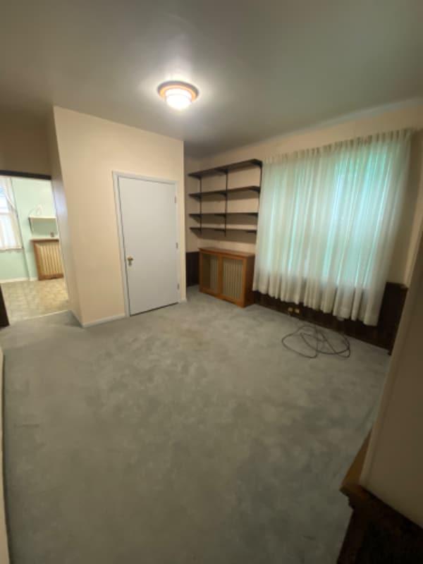 Building Photo - 207 Loucks Ave