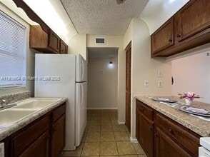 Building Photo - 11441 NW 39th Ct