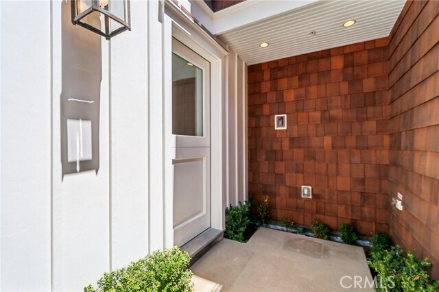 Building Photo - 611 Marigold Ave