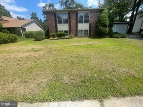 Building Photo - 7107 Sontag Way
