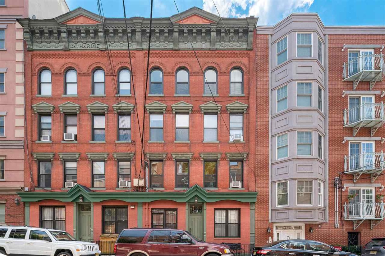 Primary Photo - 161 Newark St