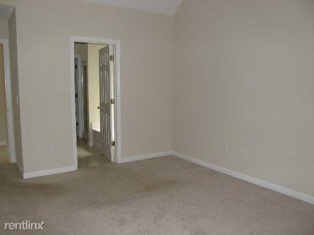 Building Photo - 773 Reeves Lake Dr SW