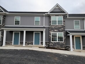 Building Photo - 14 Burk Ct