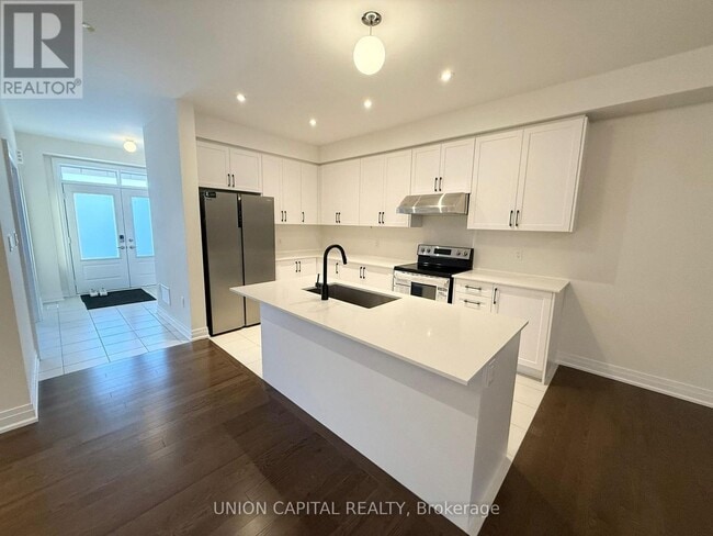 Photo du bâtiment - 40 Mindanao Ave