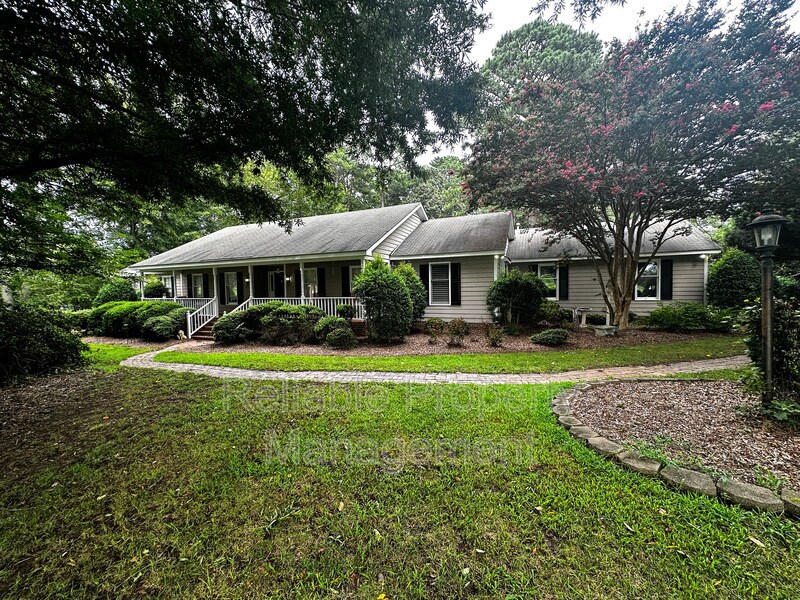 Foto principal - 6580 Cornwallis Rd