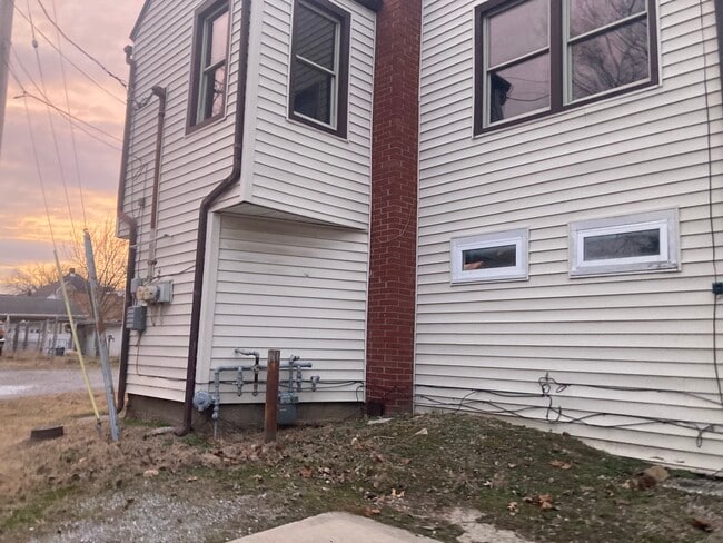 Building Photo - 2107 Edith St