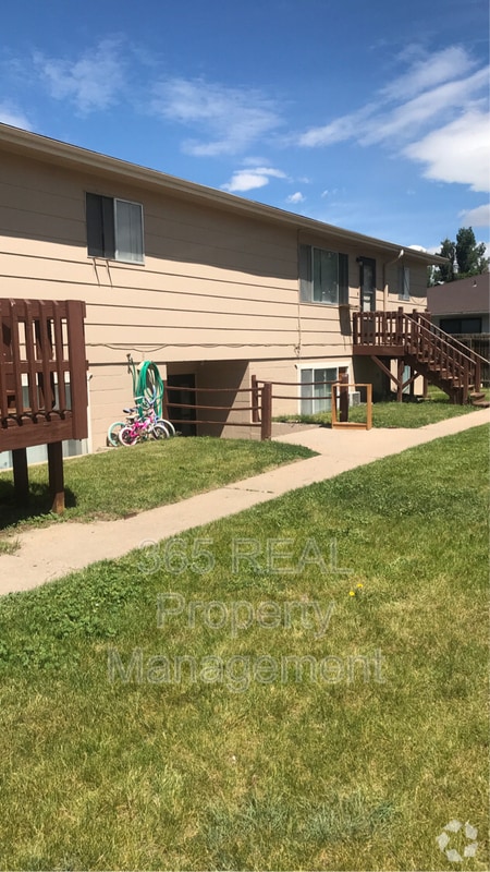Building Photo - 1231 Pleasant Acres Dr