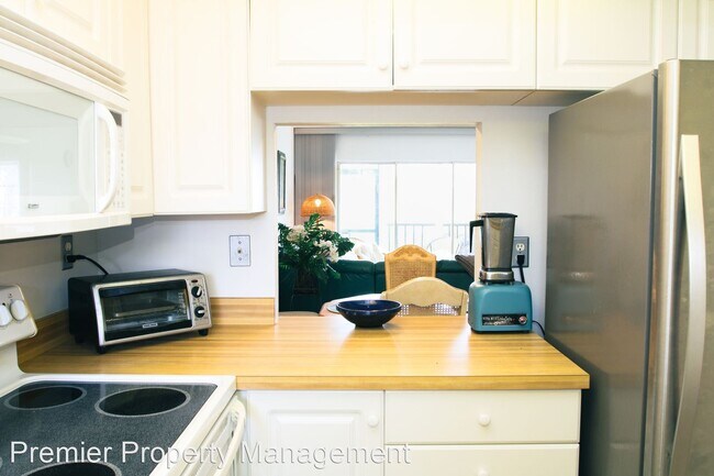 Building Photo - 2 br, 2 bath House - 9 High Point Circle N...