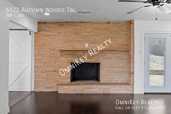Foto del edificio - 6522 Autumn Woods Trail