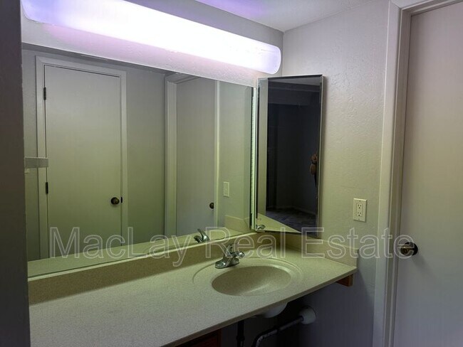 Foto del edificio - 7350 N Pima Rd