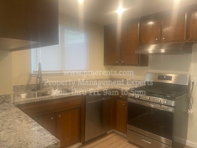 Building Photo - 8054 N El Dorado St